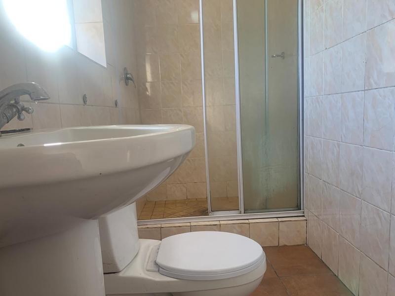 6 Bedroom Property for Sale in High Places Western Cape